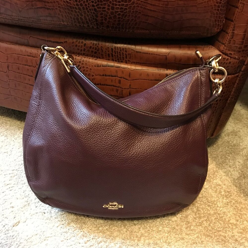 Coach Pebble Leather  Chelsea Hobo in Deep Burgundy/Wine